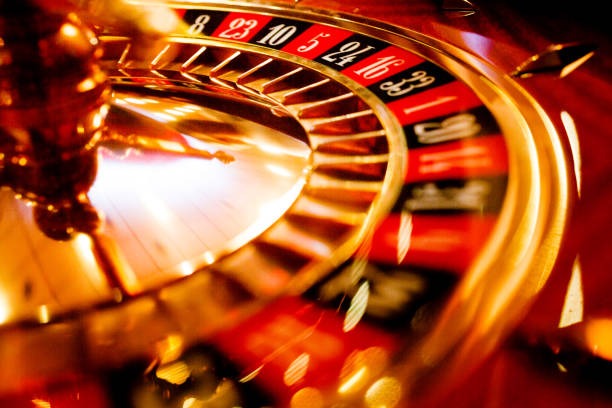 Poker table interface on beton888 link showing Texas Hold'em cash game with player stacks and pot